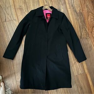 ESpirit black trenchcoat